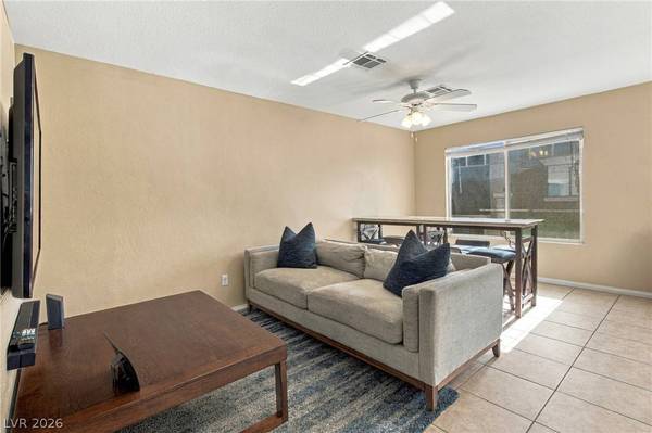 2752 Fountain Vista LN, Henderson, NV 89074