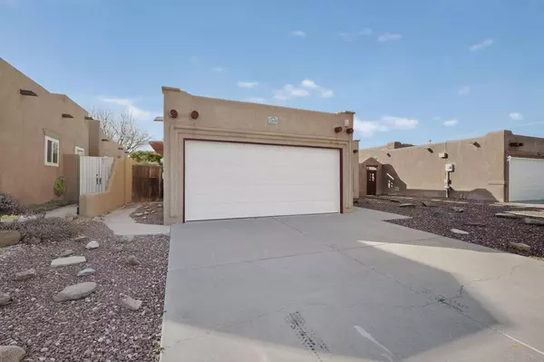5209 Valentino ST NW, Albuquerque, NM 87120