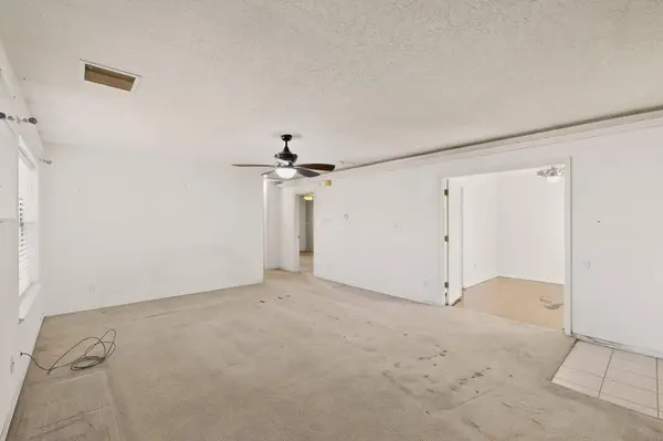 1 El Tigre DR, Los Lunas, NM 87031