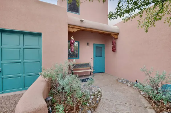 26 Calle Del Sol, Placitas, NM 87043