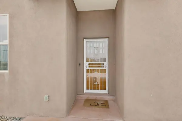 204 Dinkle RD, Edgewood, NM 87015