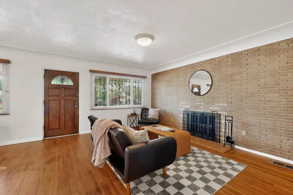 716 Florida ST SE, Albuquerque, NM 87108