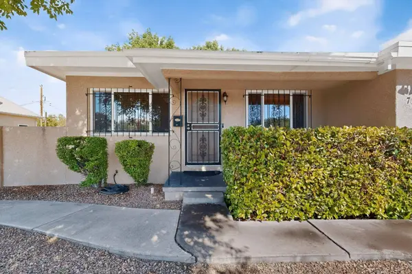 716 Florida ST SE, Albuquerque, NM 87108