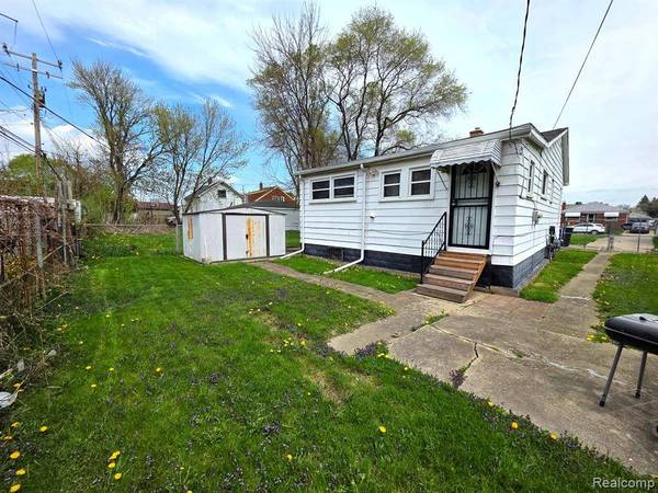 6871 WINTHROP Street, Detroit, MI 48228