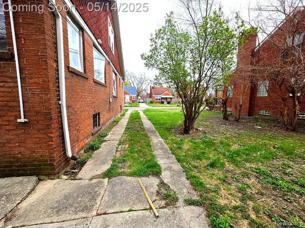 19183 YONKA Street, Detroit, MI 48234