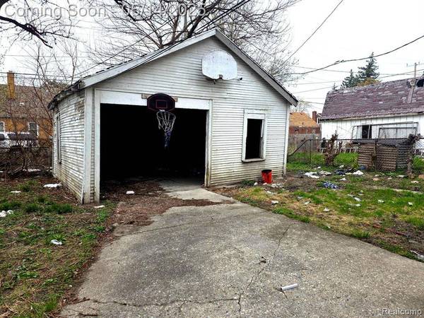 19183 YONKA Street, Detroit, MI 48234