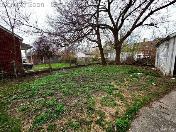 19183 YONKA Street, Detroit, MI 48234