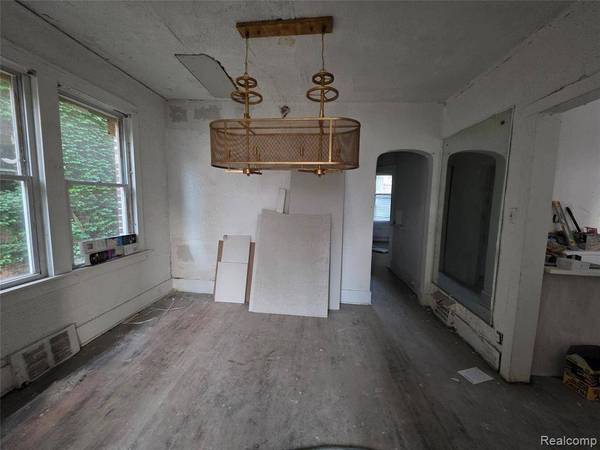 3337 Kendall Street, Detroit, MI 48238