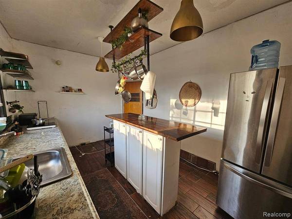 2538 FULLERTON Street, Detroit, MI 48238