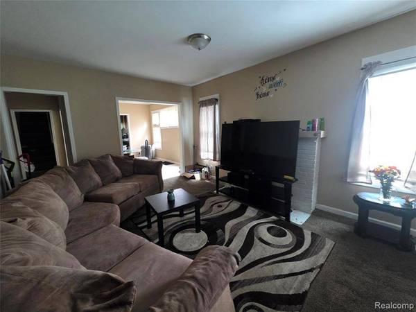 14000 Evergreen Road, Detroit, MI 48223