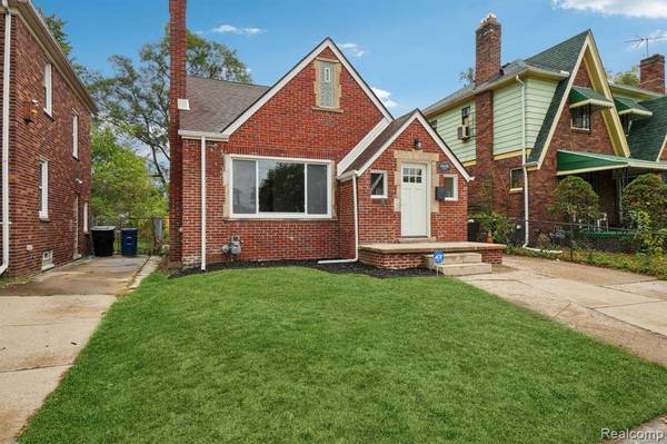 18438 Prairie Street, Detroit, MI 48221