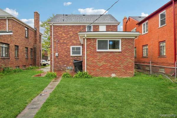 18011 Cherrylawn Street, Detroit, MI 48221