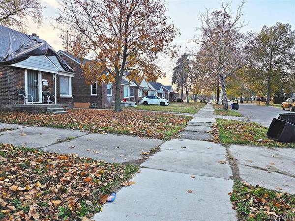 16444 Edmore DR, Detroit, MI 48205