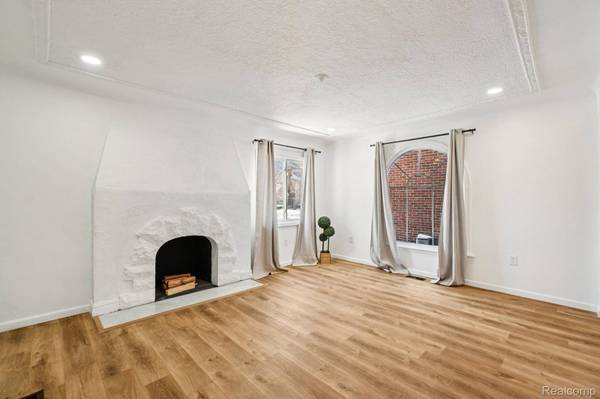 17187 Northlawn ST, Detroit, MI 48221