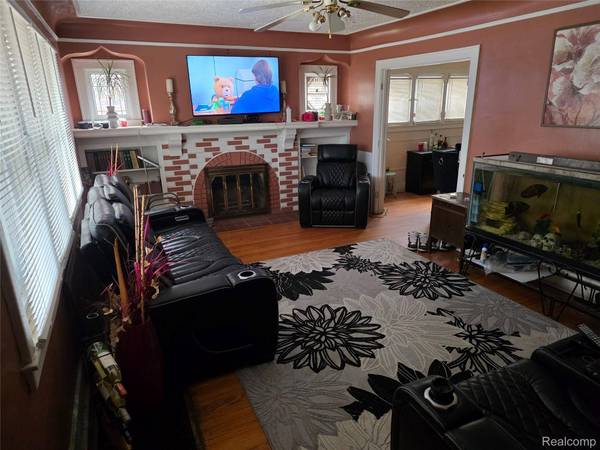 12771 Ilene ST, Detroit, MI 48238