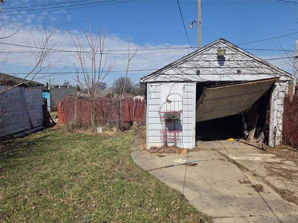 14981 Flanders ST, Detroit, MI 48205