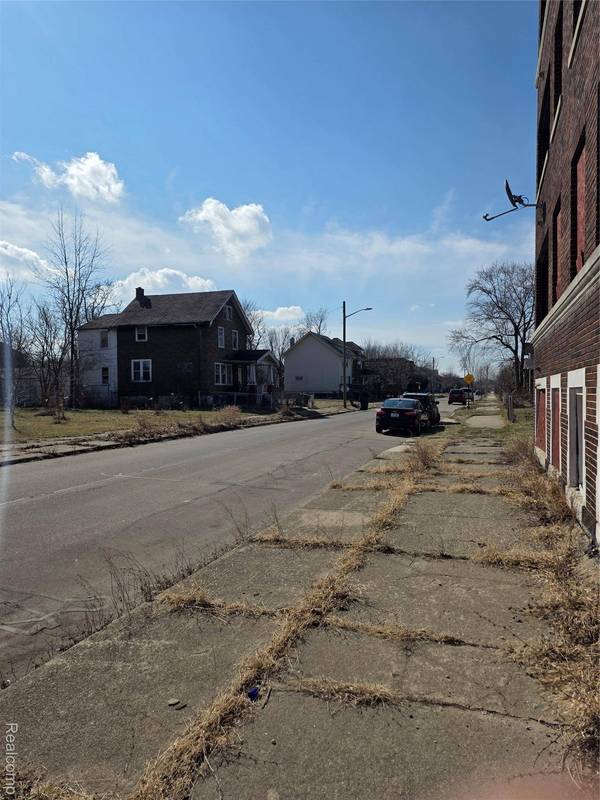 1408 Lee PL, Detroit, MI 48206