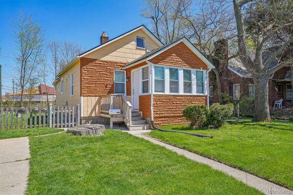 17380 Oakfield ST, Detroit, MI 48235