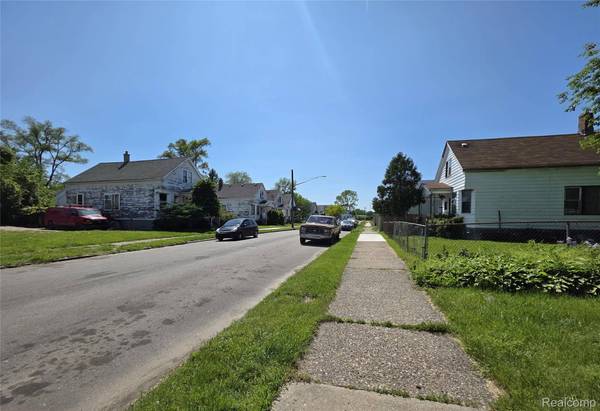 6081 Comstock ST, Detroit, MI 48211