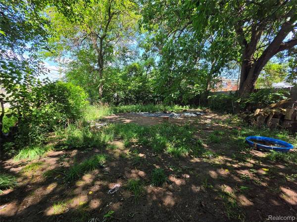 15882 Ilene ST, Detroit, MI 48238