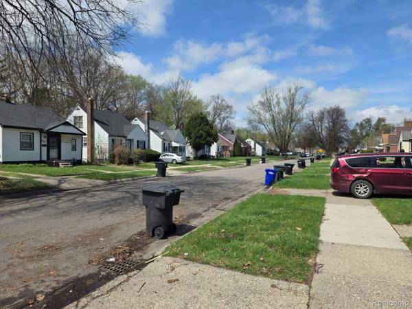 19400 Saint Marys ST, Detroit, MI 48235