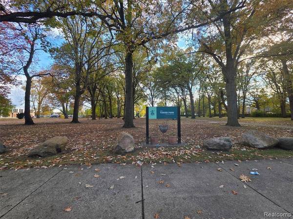 15626 Thatcher Street, Detroit, MI 48235