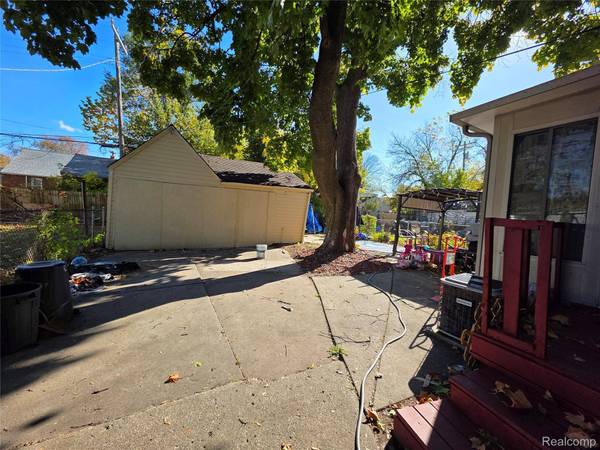 19180 Murray Hill ST, Detroit, MI 48235