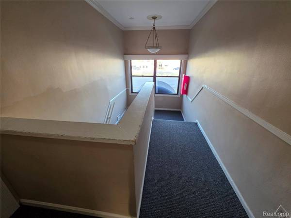 25863 Woodward AVE #204, Royal Oak, MI 48067