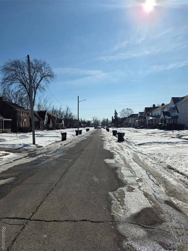 14961 Strathmoor ST, Detroit, MI 48227