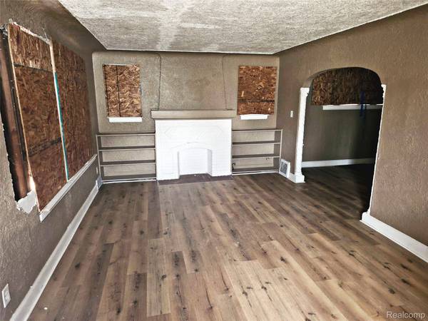 14644 Hubbell ST, Detroit, MI 48227