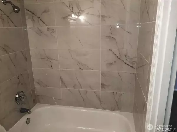 3425 S 176th ST #106, Seatac, WA 98188