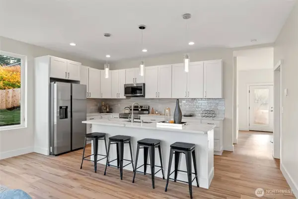 8618 37th AVE S, Seattle, WA 98118