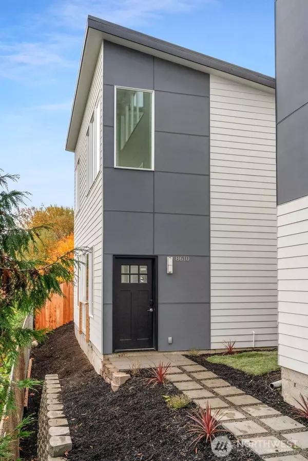 8610 37th AVE S, Seattle, WA 98118