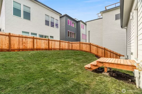 8610 37th AVE S, Seattle, WA 98118