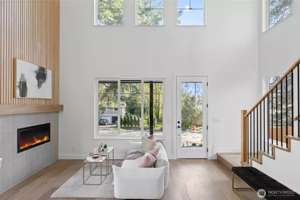 10520 NE 111th PL, Kirkland, WA 98033