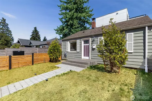 9226 21st AVE SW, Seattle, WA 98106