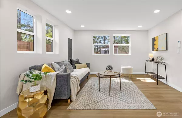 1401 N 137th ST, Seattle, WA 98133