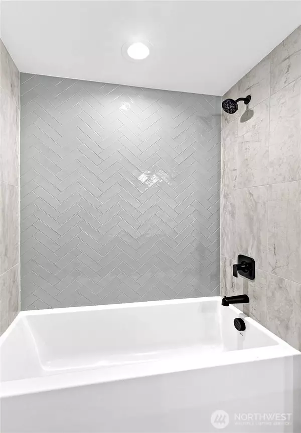 311 17th AVE E, Seattle, WA 98112