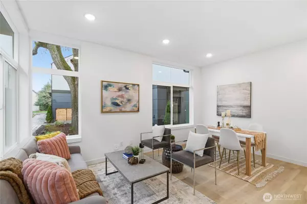 805 S Sullivan ST #B, Seattle, WA 98108