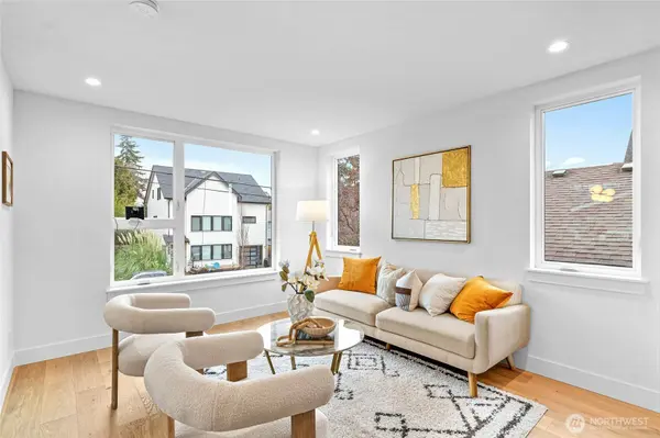 6547 11th AVE NW, Seattle, WA 98117