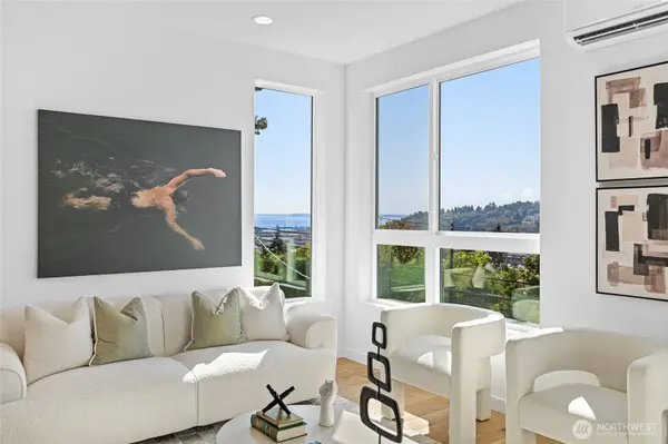 2538 14th AVE W #B, Seattle, WA 98119