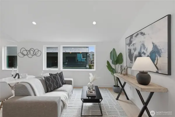 6505 19th AVE NW, Seattle, WA 98117