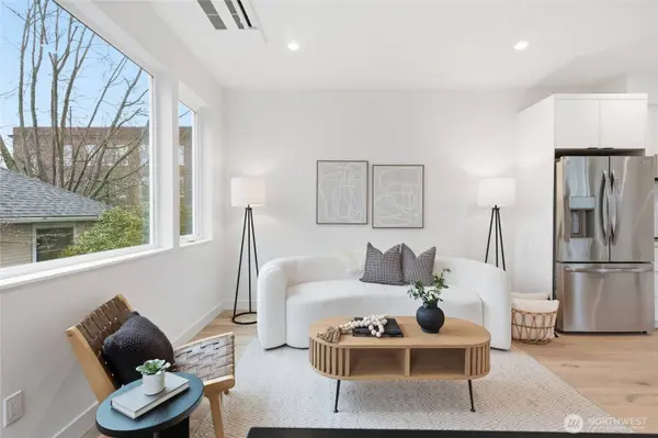 6507 19th AVE NW, Seattle, WA 98117