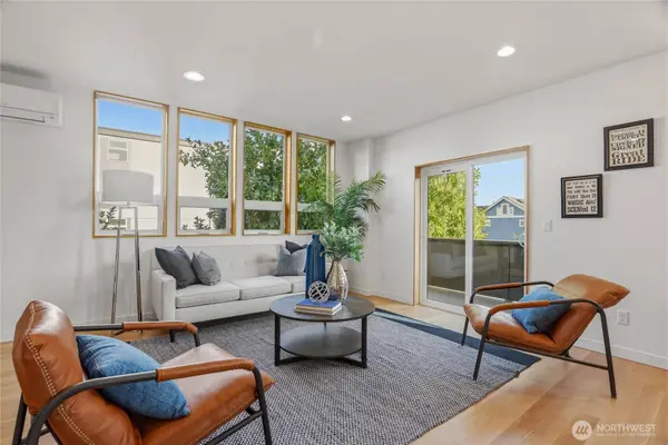 3646 Greenwood AVE N #A, Seattle, WA 98103