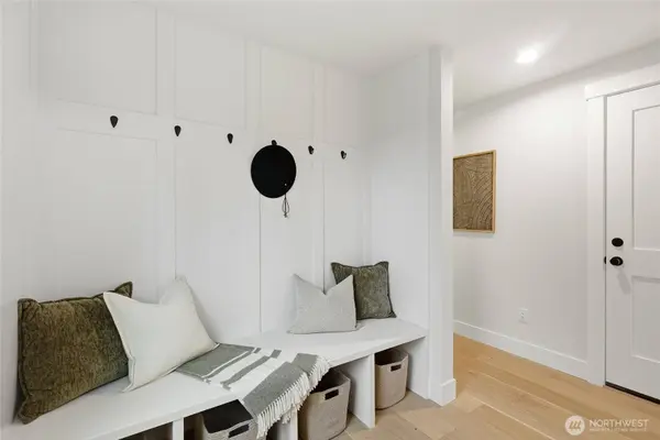 8815 Densmore AVE N, Seattle, WA 98103