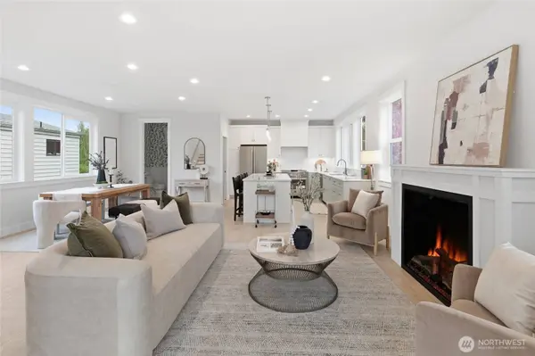 8815 Densmore AVE N, Seattle, WA 98103