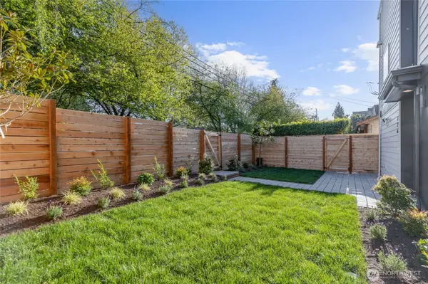 326 NW 80th ST, Seattle, WA 98117