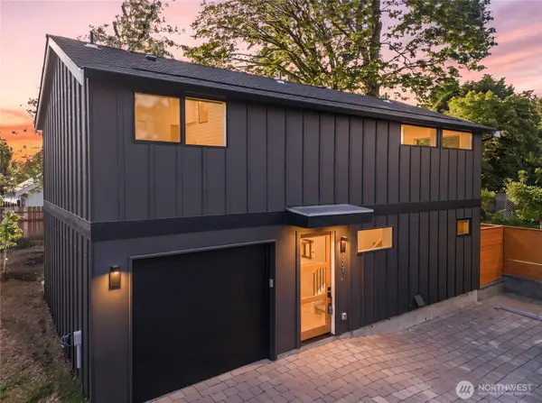 11731 Durland AVE NE, Seattle, WA 98125