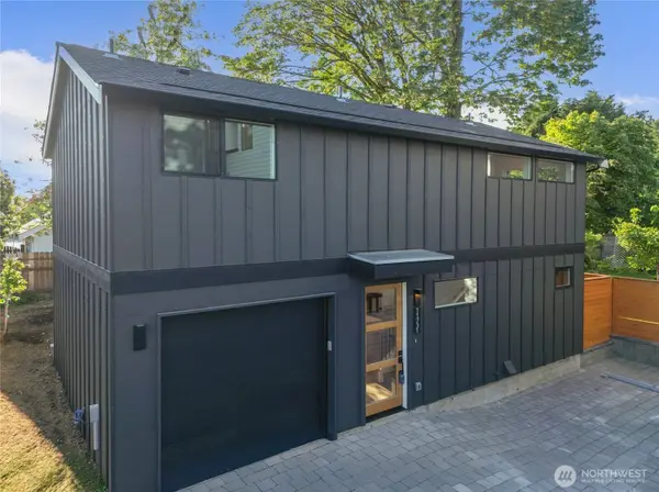11731 Durland AVE NE, Seattle, WA 98125