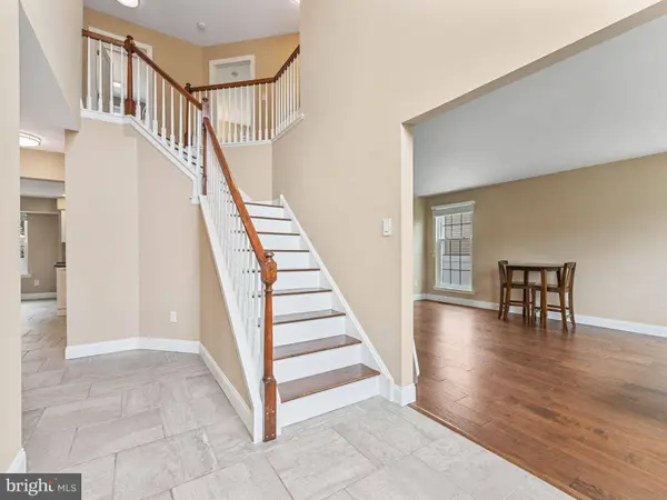 17 CATTELL DR, Sicklerville, NJ 08081